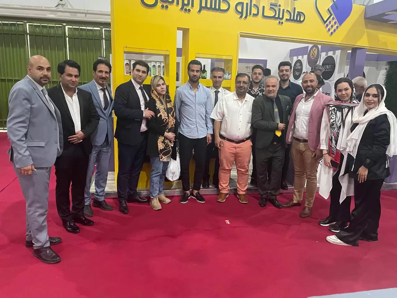 حضور کاپیتان سابق تیم ملی ایران در غرفه سان تیم
